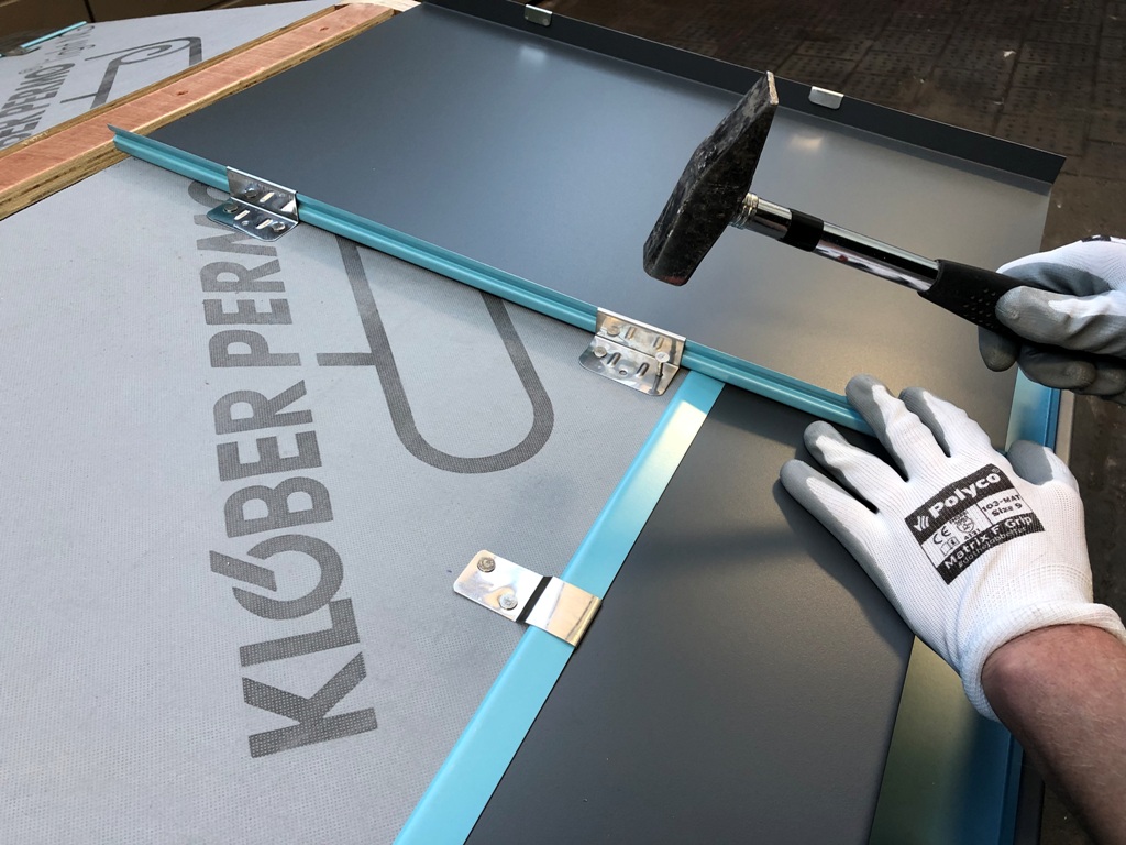 6 Fix Snaplock® Seam Panel Installation 6 Fix Snaplock® Seam Panel Installation